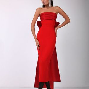 Strapless Sheath Muslim Evening Dress Long Red Crepe Formal Party Prom Gown for Women