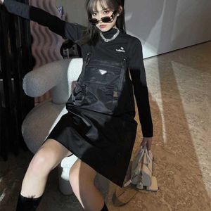 Основные повседневные платья Дизайнер весна лето женская женская одежда Треугольник функция темная серия ленточная лента нейлоновая подвеска