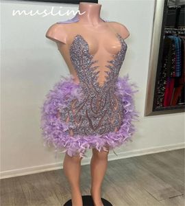 Partykleider Wunderschönes Flilac Kurzes Abendkleid 2024 Luxus aufsehen durch Baddies Abschlussball mit Feder Mini Crystal Diamond Cocktail