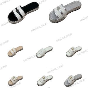 2024 نسج Raffias Womens Platform Slipper Tweed Leather Sandals Slippers مسطحات مسطحات حبل حبل قطرات صندل على متشابك C Plus Size