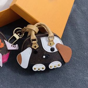 Designer Fashion Key Buckle Bag Car Keychain Handmade Leather Keychains Man Woman Purse Bags Pendant Accessories 226E