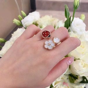 Berühmter Designer Vanly Rings für Liebhaber Rose Gold Sieben Star Ladybug Fünf Blütenblätter offener Luxus und kleiner vier Blatt -DQE7