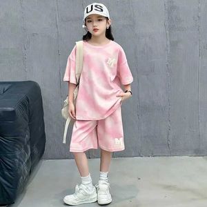 Coloque de roupas de vestuário Camiseta de moda coreana de verão Summer de 2 peças+calças Conjunto de 5 a 15 anos de idade adolescentes e roupas esportivas de crianças WX5.23