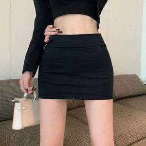 Skirts Versatile Short Korean Skirt Y2K Solid Color Thin High Waist Retro Sexy Slim Match Short S2452408