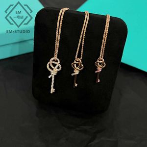 Designer's Brand Knot Key Necklace for Women 18K Rose Gold Twisted Collar Chain 925 Pure Silver Mosonite Snowflake Sweater