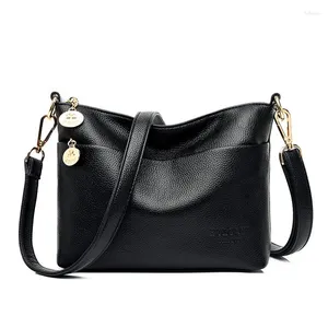 Bag Summer Handbag 2024 One-Shulder Korean version av modetrenden Stiletto Simple Travel