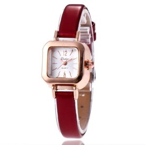 Retro Fashion Womens Students Watches Quartz Watch Multicolour Leather Strap Temperament Girls Wristwatches 246Z