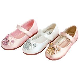 Flatskor Princess Girls Leather Shoes Water Diamond Crystal Fashion Childrens Apartment Wedding Används för fester mjuka stora nya Q240523