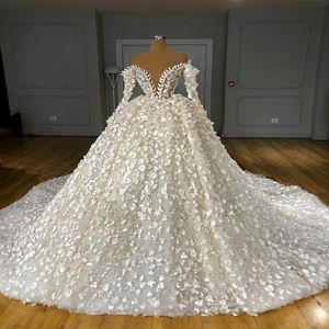 Luxury bollklänning bröllopsklänningar från axeln spets 3d blommor applikationer arabiska brudklänningar långa vintage kläder de soiree pärlor 2630