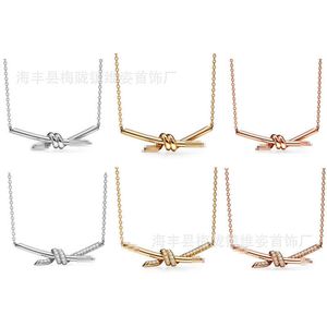 Designer's Hot Selling Brand 925 Silver Gold-Plated Knot Halsband med diamantbockad ti-familj Rose Gold Lock Bone Chain som en kvinnlig gåva