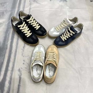 Luxurys Designer Men Canvas Dress Shoes Low Maisons Womens Run Basketball Sneaker 2024 New Fashion Leather White Black Loafer Kid Foam Runnerカジュアルアウトドア付き箱