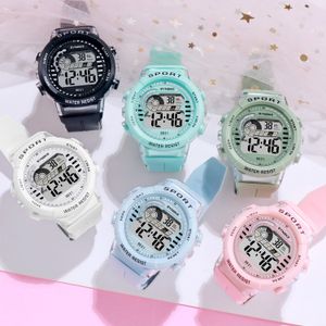 Synoke Fashion Kids Sport Watches 50m vattentät elektronisk armbandsurstopp Klocka KLART Digital Watch for Boys Girls