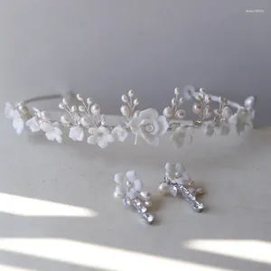 Klipsy do włosów ceramiczna kwiatowa ślubna korona nowoczesna tiara z kolczykami słodkowodne perły Kobiet biżuterii