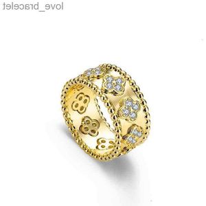 four leaf clover cleef ring kaleidoscope designer rings For Women 18K Gold silver diamond nail Ring luxury Rings Valentine Party design Txow