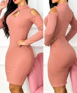 Sıradan Elbiseler Kadınlar 2024 Sonbahar Seksi Soğuk Omuz Anahtar Deliği Boyun Uzun Kollu Kesim Moda Mini Bodycon Elbise Kadın Giyim