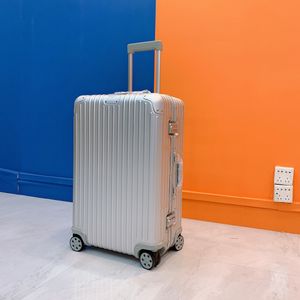 アルミニウム合金スーツケースデザイナースーツケースホイール付きラグジュアリーボックストロリーケーストラベル大容量スーツケース搭乗ケース