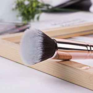 2024 Luxury Champagne Makeup Brushes Flat Top Foundation Brush Large Face Brush Repair Brush Contour Brush for Liquid Cream Powder Champagne