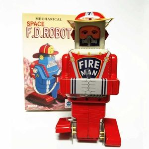 Wind-Up Toys Adult Series Retro Style Toys Metal Tin Fire Man Space F.D. Robot Mekanisk Windup Toy Model Childrens Gifts S2452455