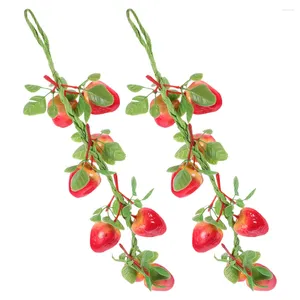 Dekoracja imprezy 2 szaszerki owoce truskawkowe realistyczne symulowane fałszywe ozdoby wiszące