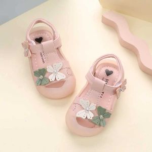 Första vandrare sommaren 0-2 år gamla 3 flickor 4 sandaler flickor non slip prinsessor skor 18 månader babyskor mjuka ensamgångsskor 6 d240525