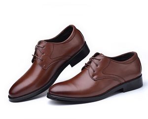 Sapatos de couro de patente clássicos para homens vestidos sapatos de ponta de ponta de dedo do pé formal oxfords acrescentam calçados casuais de negócios para botas masculinas 38-48
