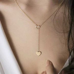 Collane a sospensione tendenze della moda europea e americana personalizzate Nuove pesca Heart Love Pendants Collane a forma di Y Women