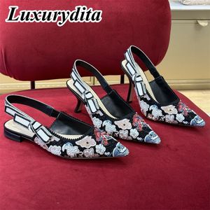 Luxo feminino salto alto sandália renda casual moda 95mm 65mm 13mm de 13 mm de qualidade bordada sapatos planos de couro de couro real