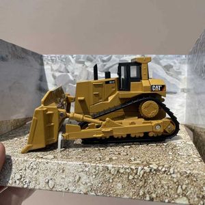 Diecast Model Cars CAT D11T Bulldozer 390D Excavator Alloy Engineering Vehicle Model Collecting Well Decoration Toy S545210