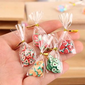 Kitchens Play Food 1 12 Dollhouse Mini Fruit Candy Snack Food Model Kitchen Accessories for Dollhouse Decoration Children Pretend to Play with Toys d240525