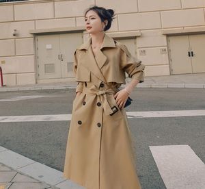 Fevereiro de New Spring Autumn Long Women Women Trench Coat Double Basted Belted Storm Flaps Khaki Dress Loose Coat Lady Outerwear FA8941523