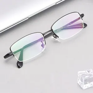 Sonnenbrillen Rahmen Titanleglegungsrahmen Brille Halb Rim Eye Männer Style Rechteck Brille Ankunft Brillen optisch