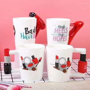 Muggar Creative Ceramic Girl Tool Beauty Set 3D Handmålad personlig vatten kopp nagellack te kaffe mugg med handtag gåva