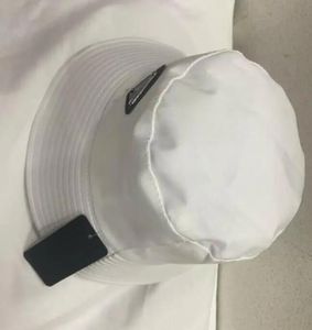 Reversibel designer hink hatt sommar bob designer hattar för män kvinnor canvas fiskare casquette luxe mode strand designer cap multicolour fa120