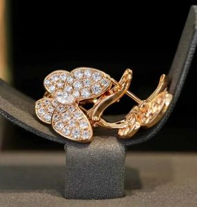 V Goldmaterial Luxusqualität Clip -Ohrring mit allen Diamond -Schmetterlingsform für Frauen und Mädchen Engagement Juwely Geschenk Have Stamp V4