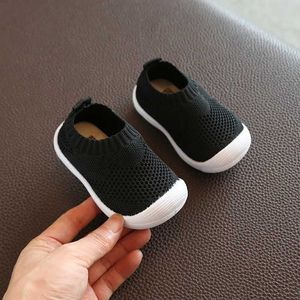 First Walkers Babys first step shoes breathable baby and toddler shoes girl and boy casual mesh shoes soft sole comfortable and non slip shoes d240525