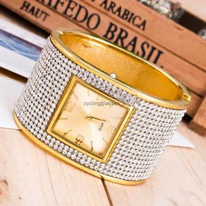 2024 Full Sky Star Diamond Versatile Armband Watch Fashion Big Classic Sparkling