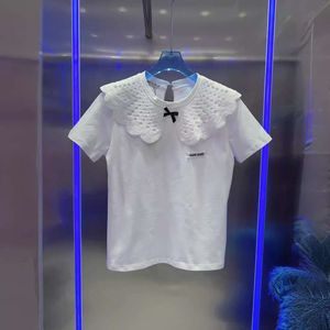 Herren-T-Shirts MM24 Sommer Mode Buchstabe Design mit süßem elegantem Stil, schlanker Puppenhals Kurzarm T.
