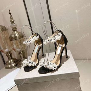 Alta qualidade Jimmy Wedding Shoes Designer Sandals Sapatos de vestido de noiva Bombas brancas sandália ladra de salto alto mulheres mulheres apontadas com tiras de cristal slingba jc