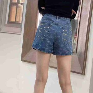 Marca de designer de jeans feminina Nanyou boutique 24 início da primavera nova nova impressão completa estampada feita artesanal com cintura alta emagrecer dois shorts de jeans coloridos para mulheres nnti