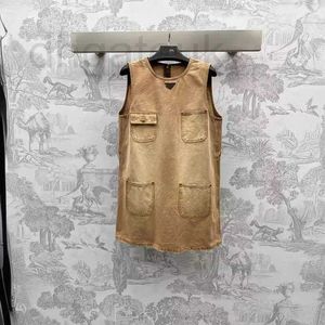 Temel Sıradan Elbiseler Tasarımcı Marka İlkbahar/Yaz Yeni Pra Yüksek Son, Yaş Azaltma, Gevşek Cep Tarzı Yuvarlak Boyun Kadınlar için Denim Tank Top etek NYU3