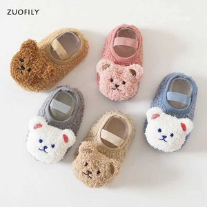 First Walkers Cartoon Bear Baby Shoes Winter Thick Warm Newborn Shoes Anti slip Sole Soft Plush Toddler Boys and Girls Baby First Step Walker d240525