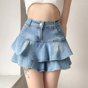 Spódnice 2024 Wiosna i lato koreańskie ciasto warstwowe Krótka spódnica Kobieta dziewczyna seksowna wysoka talia zschnięcia błękitne dżins