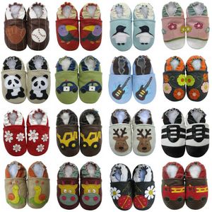 Pierwsze spacerykery karozoo miękkie skórzane buty Baby Boys and Girls Buty Buty Buty Nowe spacery skórzane bez poślizgu dziecięce buty D240525