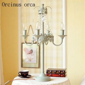 Bordslampor europeisk stil retro kristall skrivbordslampa vardagsrum och sovrum prydnad amerikansk land ljus