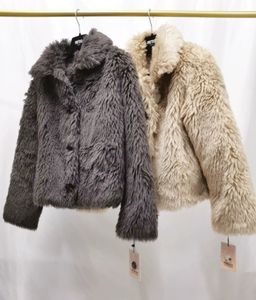 女性の毛皮のコート冬の長袖パッド入りウールジャケット