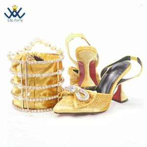 Vestido sapatos de cor dourada design especial damas italianas e sacos de bolsa com cristal shinning para festa