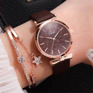 2st Women Diamond Watch Round Dial Luxury Liten utsökta kvinnors armband Klockor Set Läderband Quartz Clock Zegarek Wristwat 214p