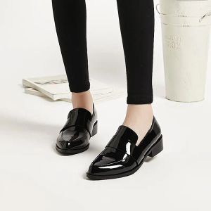Buty dla kobiet 2023 Wskazane palce damskie Letnie obuwie Niski obcas Elegancki czarny mokaziny formalne koreańskie styl Chic Punkt Ostatni