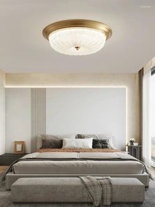 مصابيح السقف مصباح LED Copper Glass LED لغرفة النوم غرفة المعيشة المنزل الحديثة جولة السطح مثبت على الثريا الإضاءة 2024