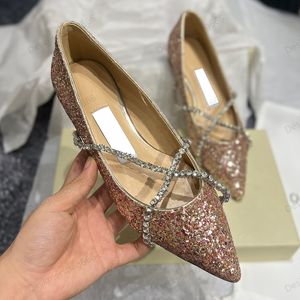 Designe Sparkle Heels Ballet Flats 럭셔리 결혼식 Mary Jane Dreest Shoes 여자 크로스 모조 다이아몬드 체인 Lambskin 커버 힐 뾰족한 발가락 샌들 레트로 여자 선물 신발